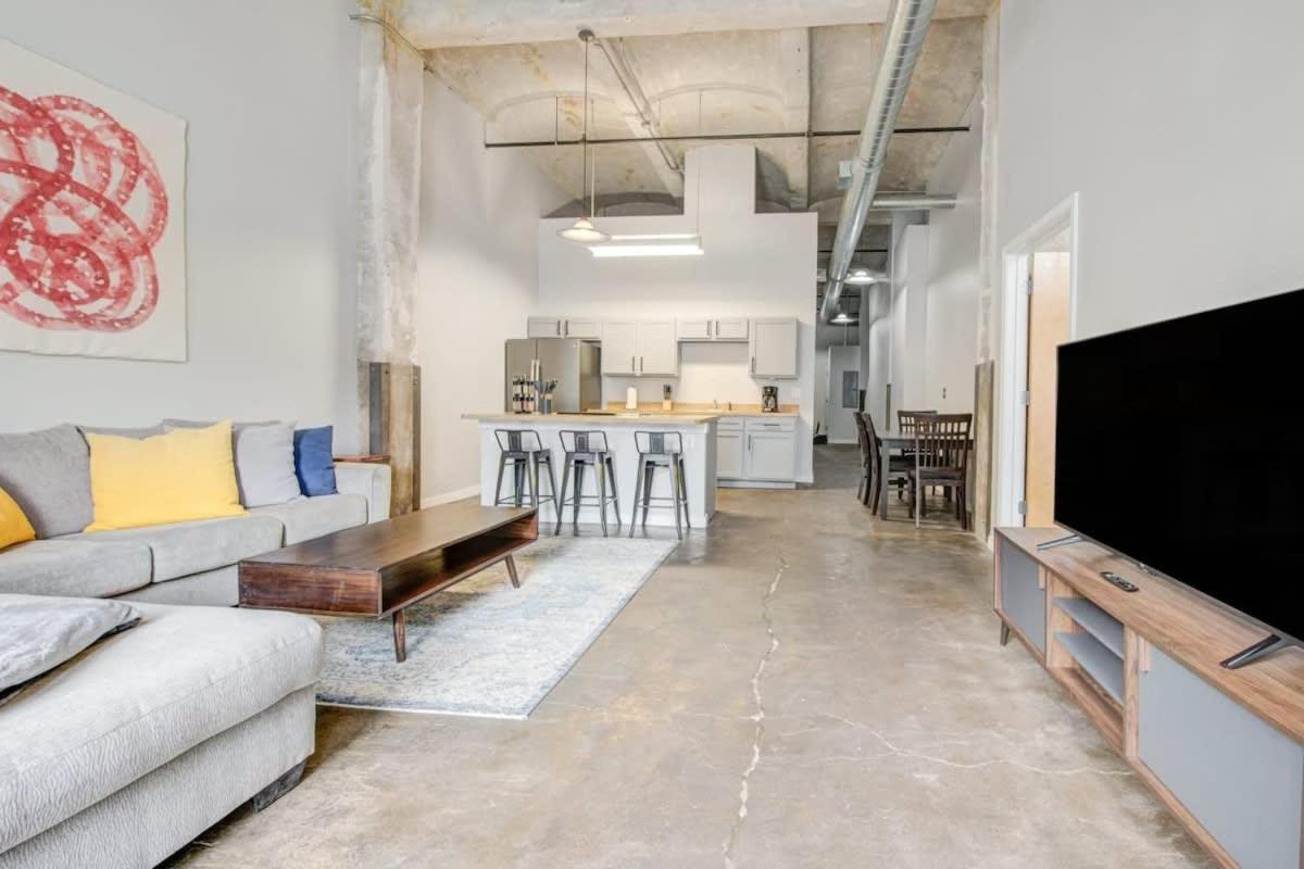 3Br Luxury Historic Loft With Gym By Envitae Kansas City Kültér fotó