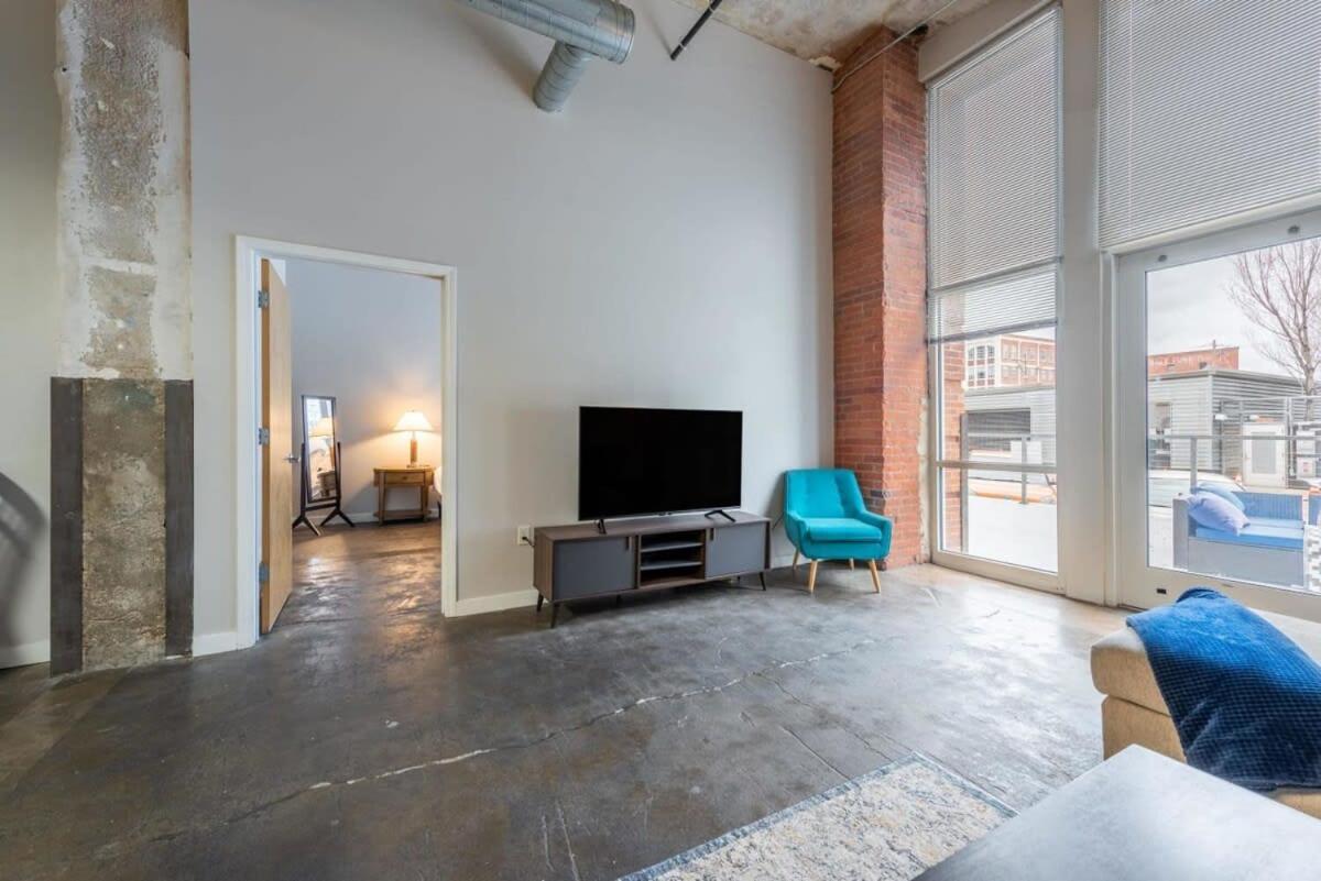 3Br Luxury Historic Loft With Gym By Envitae Kansas City Kültér fotó